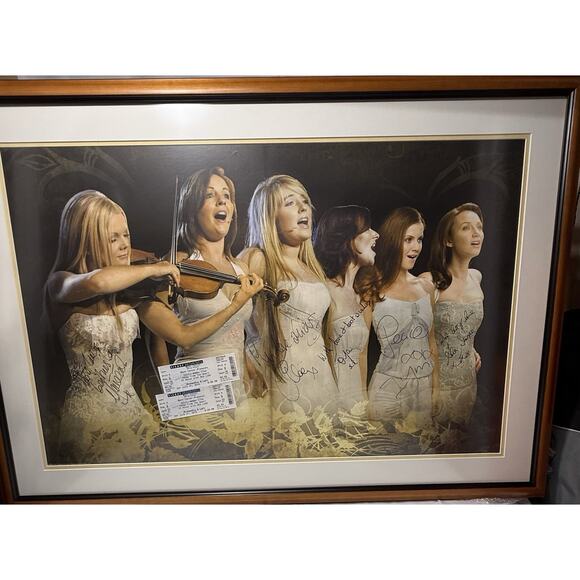 Celtic Woman Signed Poster + Tickets 2010 Tour Framed 29.5x40.5" - Picture 1 of 14